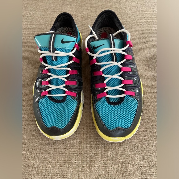 Women’s NIKE FREE 7.0 Running Shoe, size 9 - Picture 3 of 6